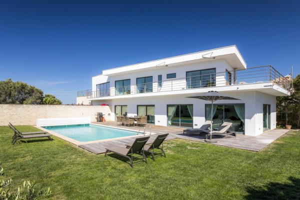 Villa 77