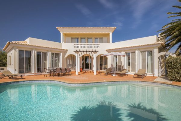 Villa 65