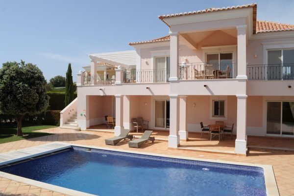 Villa 27